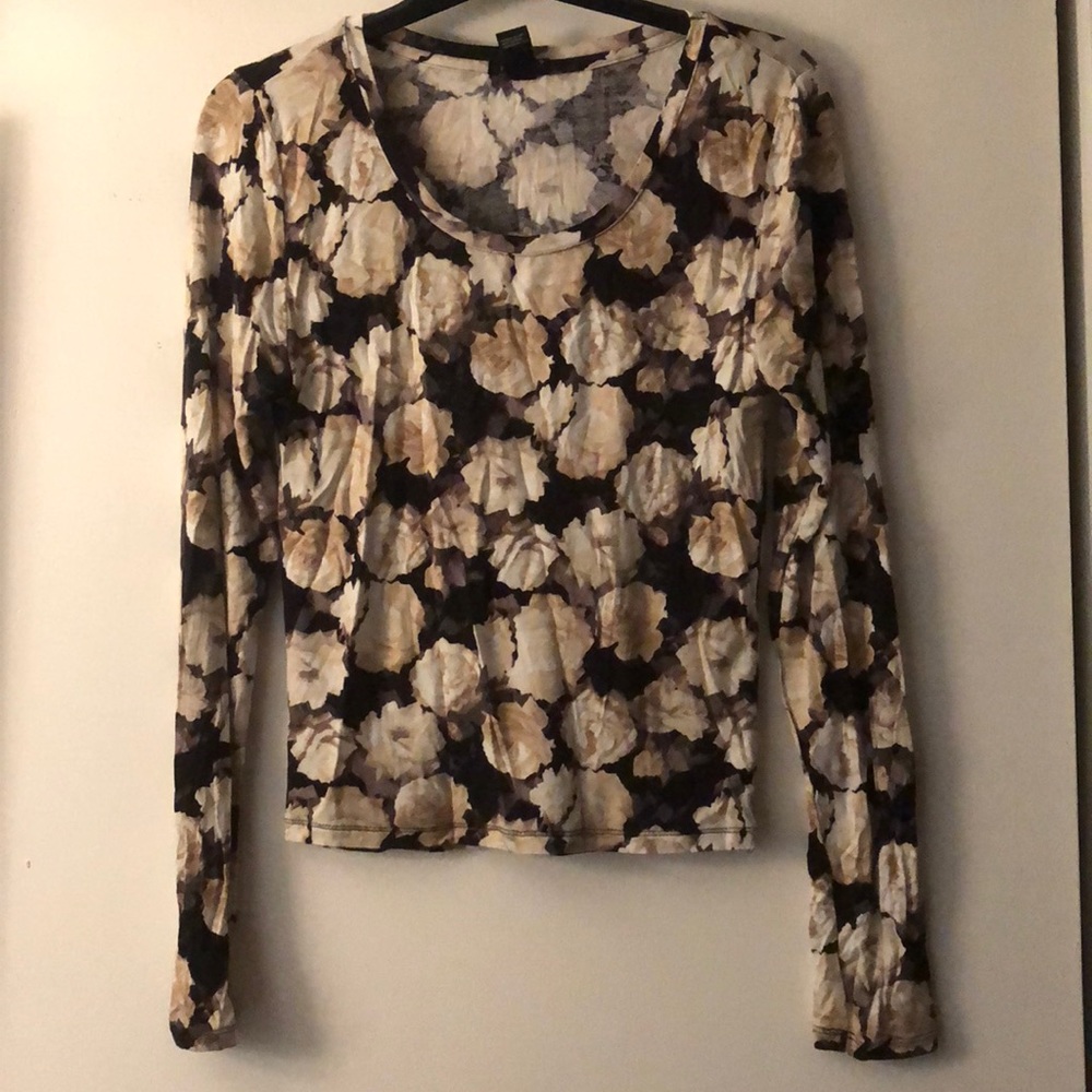 Forever 21 long sleeve floral shirt